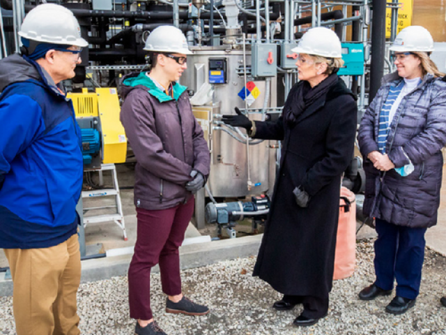 U.S. Secretary of Energy Jennifer Granholm tours ISTC carbon management projects